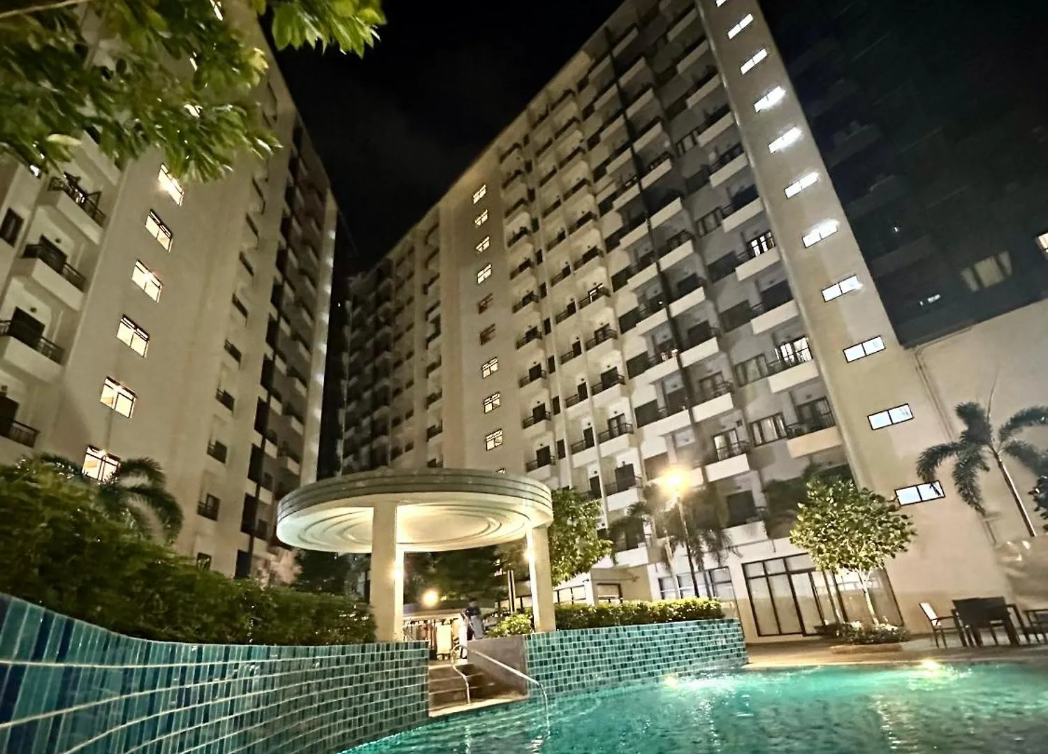 C A Staycation Paranaque City Aparthotel